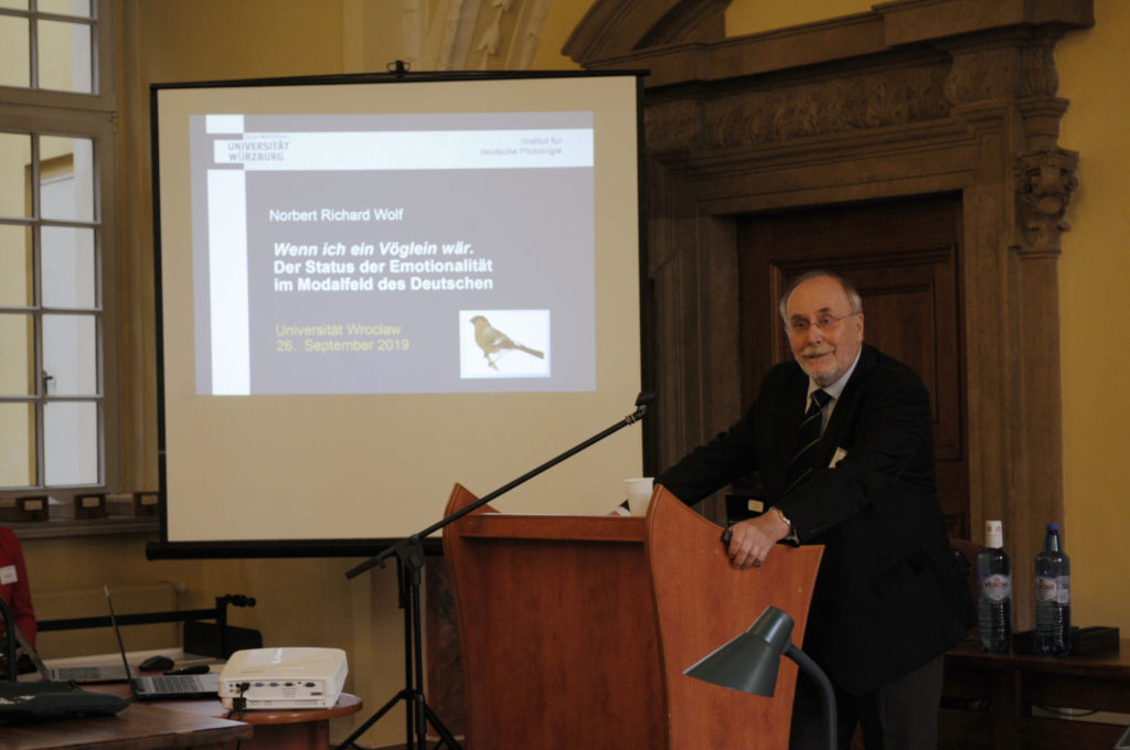 Zdjęcie z konferencji „Emotionen in Sprache und Sprechen“